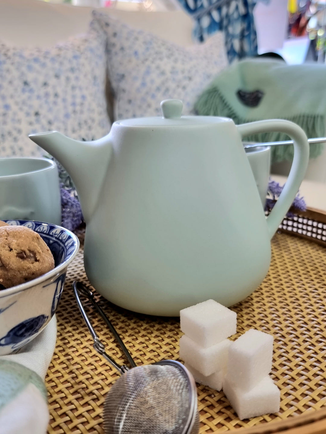 Bison Home Ori Teapot Small - Limestone